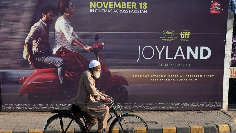 Joyland - Spoilers, Explanation & Why is it masterpiece 001